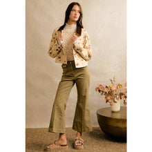 Load image into Gallery viewer, Feather and Field Mallard Duck Print Corduroy Collar Jacket