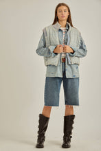 Load image into Gallery viewer, Foggy Morning Quilted vest