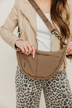 Load image into Gallery viewer, Mocha Crescent Bag