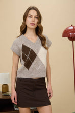 Load image into Gallery viewer, Autumn Argyle Sweater Vest