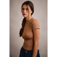 Load image into Gallery viewer, Sweet &amp; Simple Floral Patterned Seamless Top