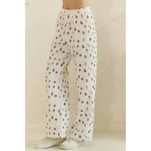 Load image into Gallery viewer, Cozy Holiday Print Lounge Pants