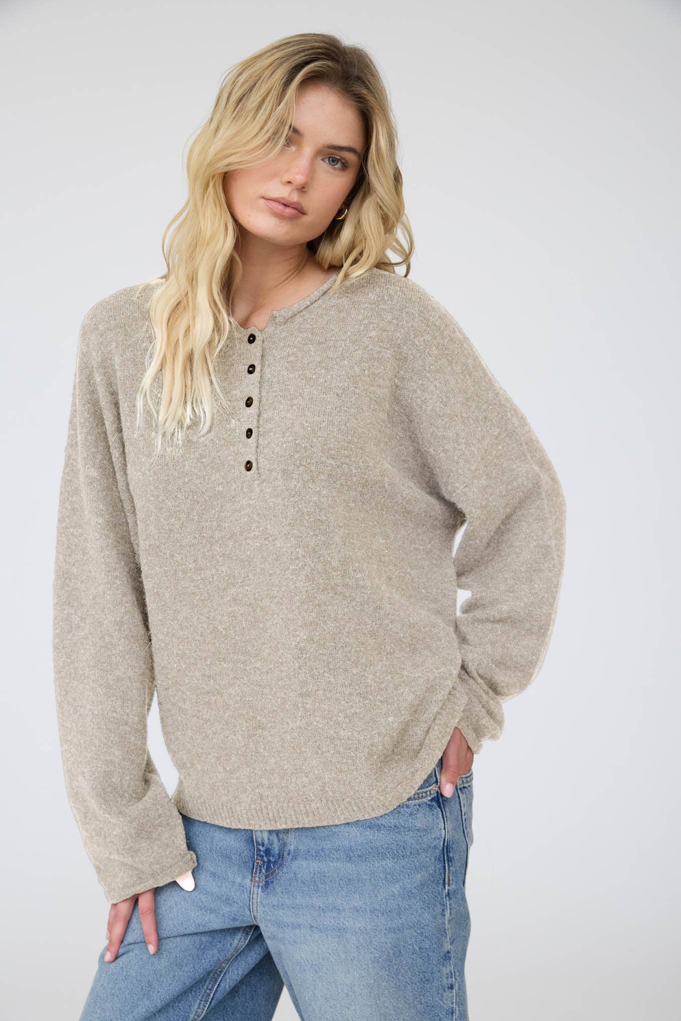 RAW ROLLED EDGE HENLEY RELAXED PULLOVER SWEATER