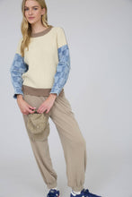 Load image into Gallery viewer, Mix &amp; Match Checkered Denim Sleeve Knit Sweater