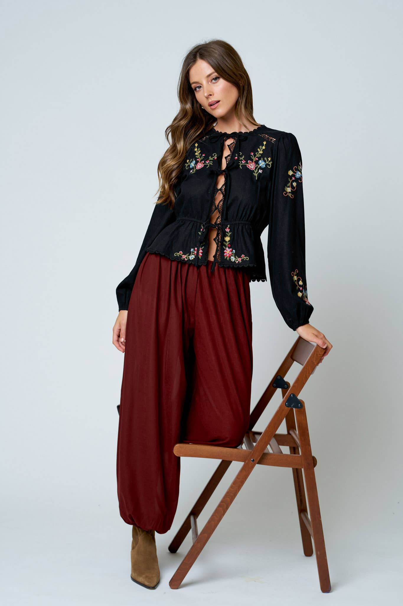 FLORAL EMBROIDERY CROCHET LACE TRIM FRONT TIE TOP