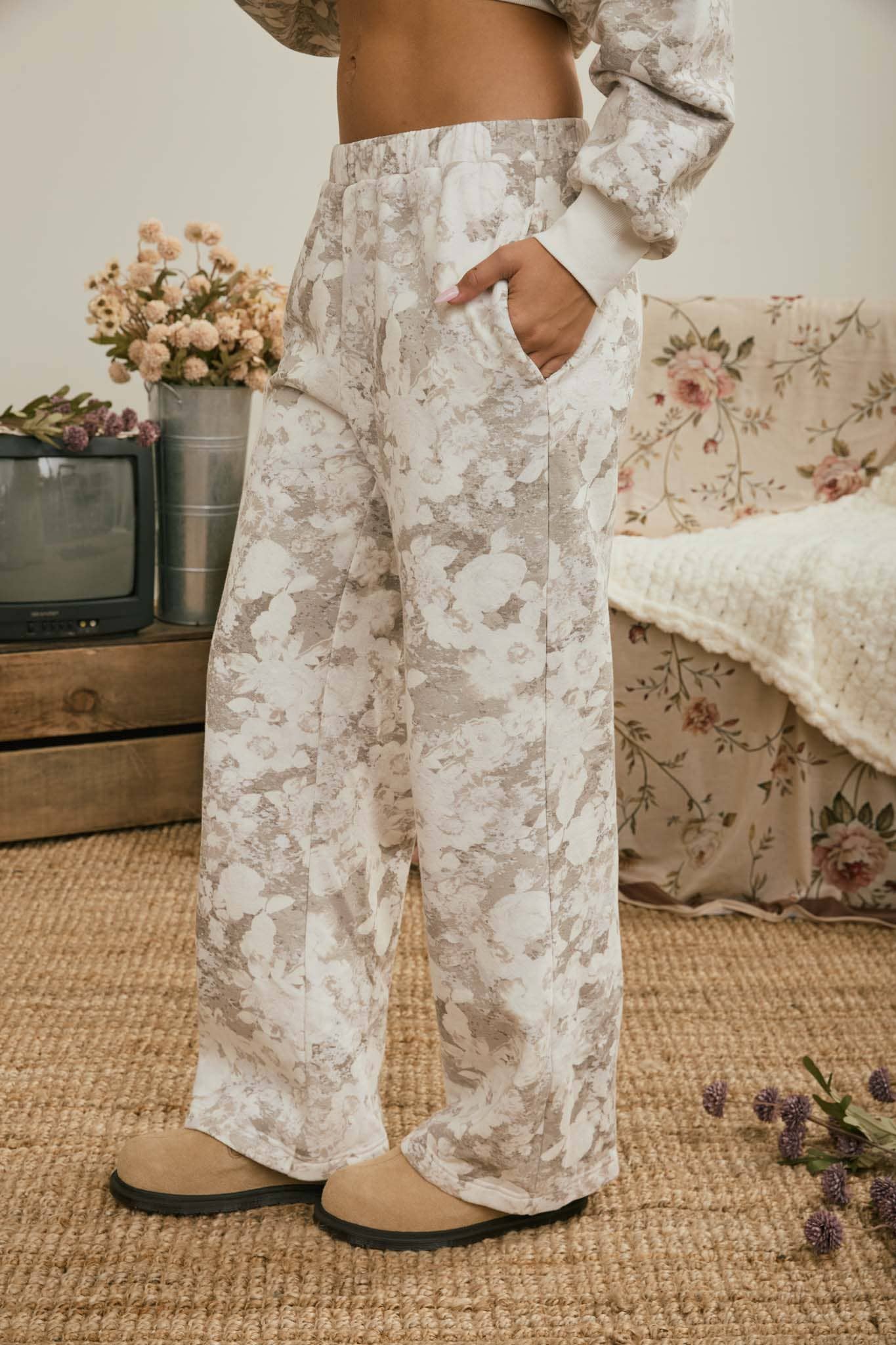 FLORAL WASH WIDE LEG LOUNGE PANTS