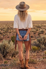 Load image into Gallery viewer, Horseshoe Graphic Lightweight Knit Top