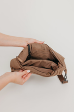 Load image into Gallery viewer, Mocha Crescent Bag
