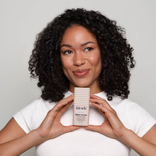Load image into Gallery viewer, Frizz-Control Shine Serum