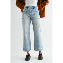 Load image into Gallery viewer, Favorite Pair Cropped Mica Jeans