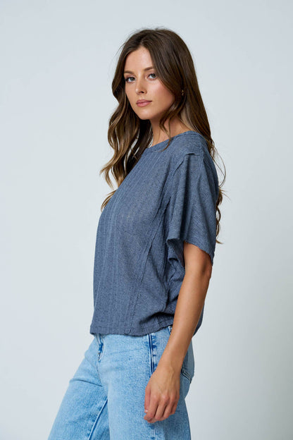DOLMAN SHORT SLEEVE EXPOSED SEAM TEXTURED KNIT TOP