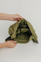 Load image into Gallery viewer, Basil Crescent Bag