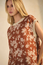 Load image into Gallery viewer, Floral Printed Jacquard Knit Top