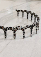 Load image into Gallery viewer, Leopard Zig-Zag Headband