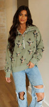 Load image into Gallery viewer, Green Duck Pullover