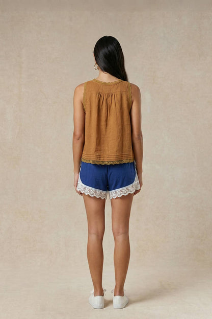 IT2442 | Bow Tie Front Lace Trimmed Tank Top: Black / S-M-L (2-2-2)