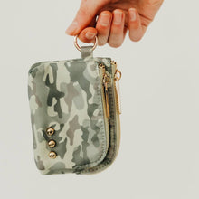 Load image into Gallery viewer, Nylon Cameron Double Zip Card Wallet