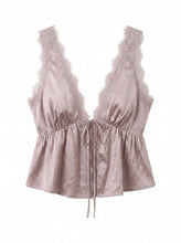 Load image into Gallery viewer, Simply Stunning Peplum Top
