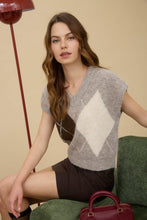 Load image into Gallery viewer, Autumn Argyle Sweater Vest
