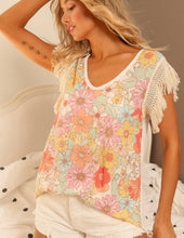 Load image into Gallery viewer, Floral Crochet Fringe Top