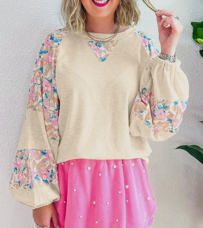 Cute as a Button Balloon Sleeve Top