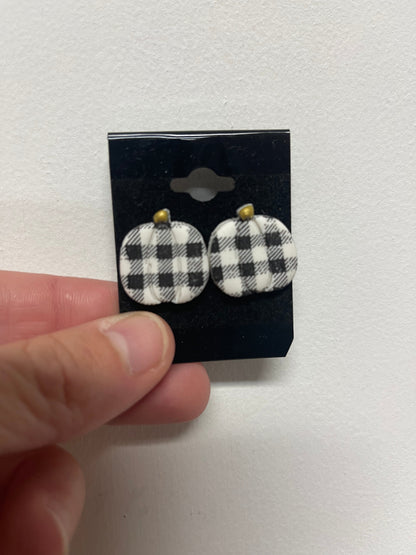 Pumpkin Stud Earrings