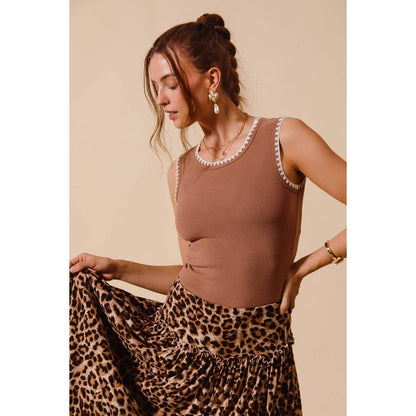 RIB SLEEVELESS TANK TOP EMBROIDERY DETAIL