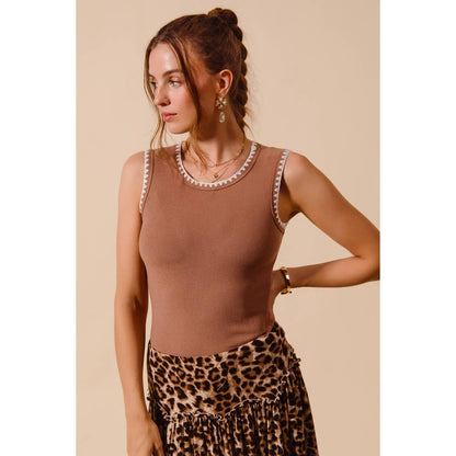 RIB SLEEVELESS TANK TOP EMBROIDERY DETAIL
