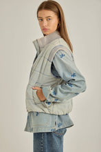 Load image into Gallery viewer, Foggy Morning Quilted vest