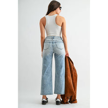 Load image into Gallery viewer, Favorite Pair Cropped Mica Jeans