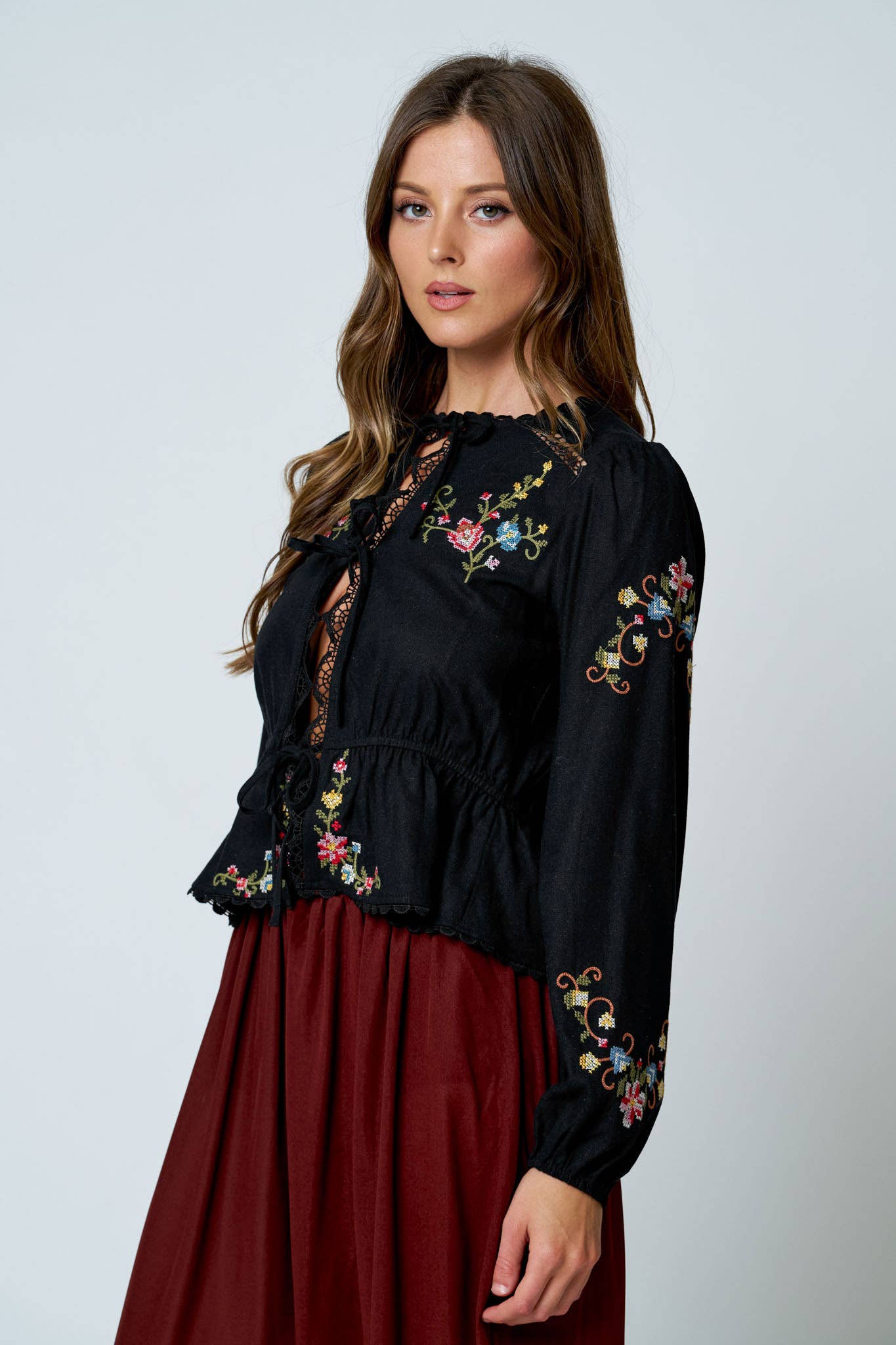 FLORAL EMBROIDERY CROCHET LACE TRIM FRONT TIE TOP