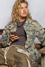 Load image into Gallery viewer, Hidden Agenda Camo Print Jacket