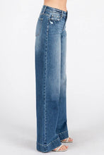 Load image into Gallery viewer, City Stroll Wide Leg Trouser Jeans