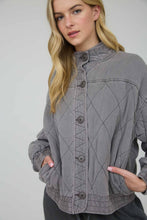 Load image into Gallery viewer, Morning Fog Mineral Washed Quilted Jacket