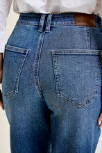 Load image into Gallery viewer, Weekend Plans Barrel Jeans
