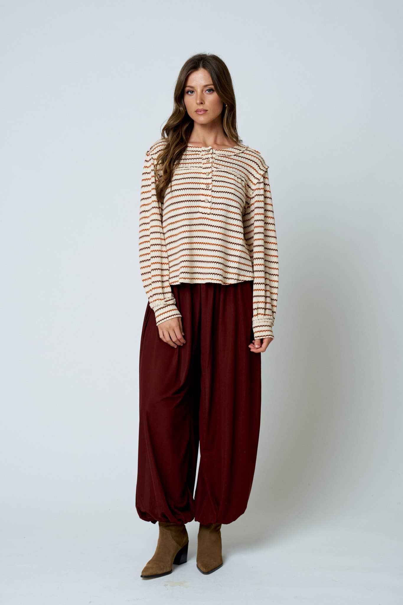 MULTICOLOR STRIPE YOKE DETAIL KNIT TOP