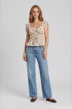 Load image into Gallery viewer, Caught My Eye Floral Top