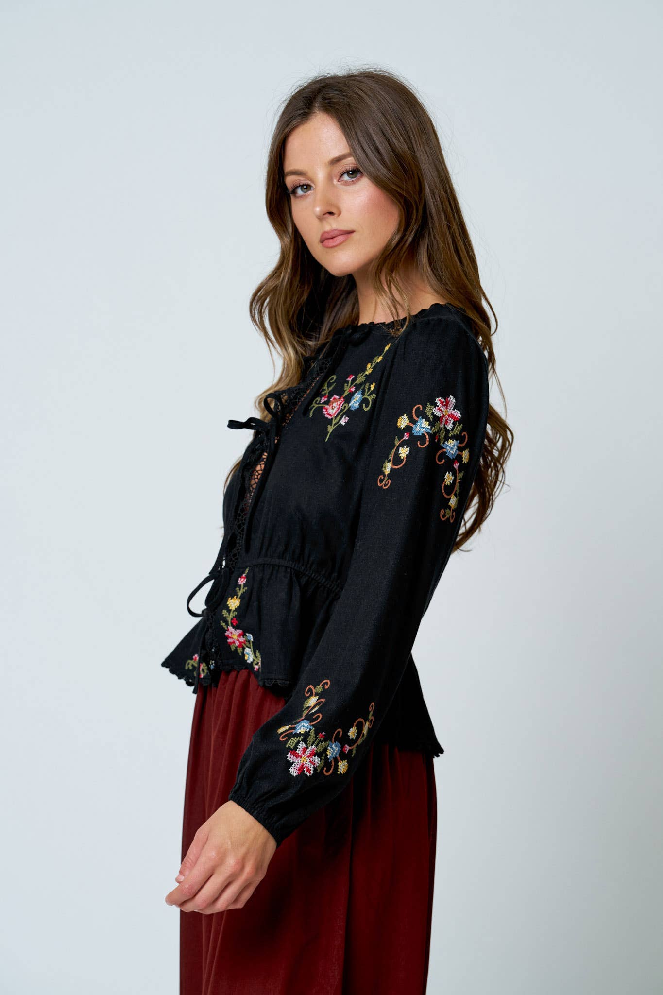 FLORAL EMBROIDERY CROCHET LACE TRIM FRONT TIE TOP