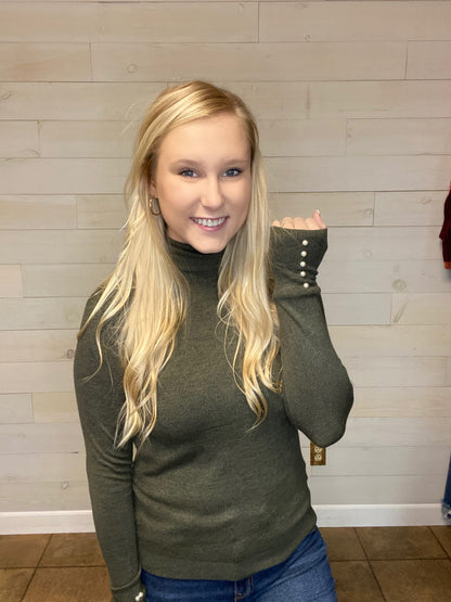 Pearl Button Long Sleeve Top