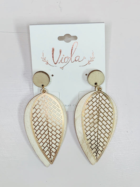 Cream Dangle Earrings